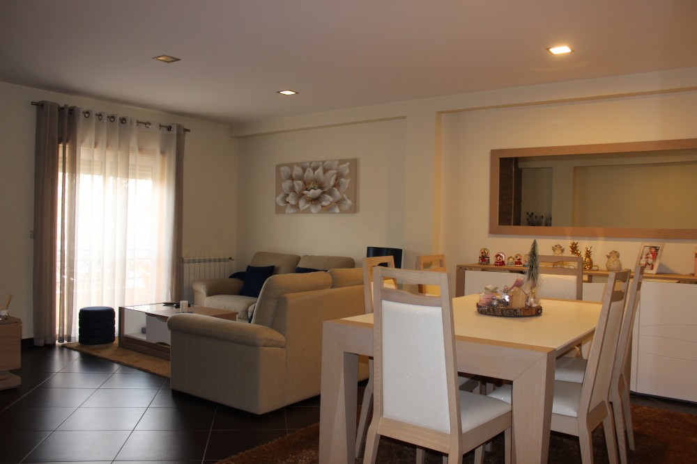 Venda - Apartamento - Chaves