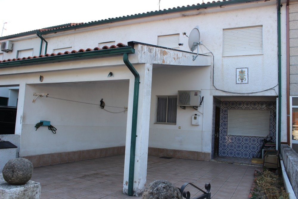 Venda - Moradia - Chaves